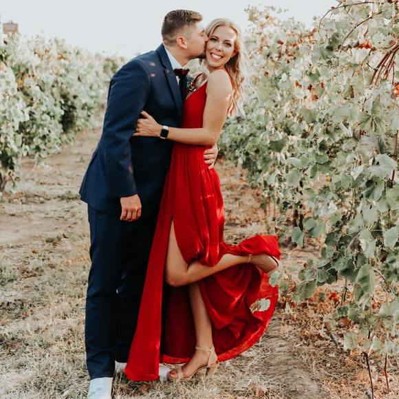 Meet your Posher, Katy - Picture 1 of 1